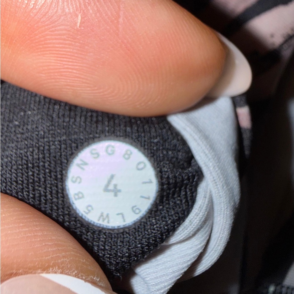 Lululemon Wunder Under High-Rise Tight *Full-On Luxtreme 25" - Picture 8 of 8